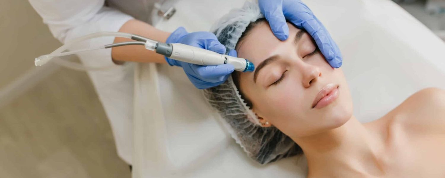 Soin hydraface en institut pour une peau plus nette